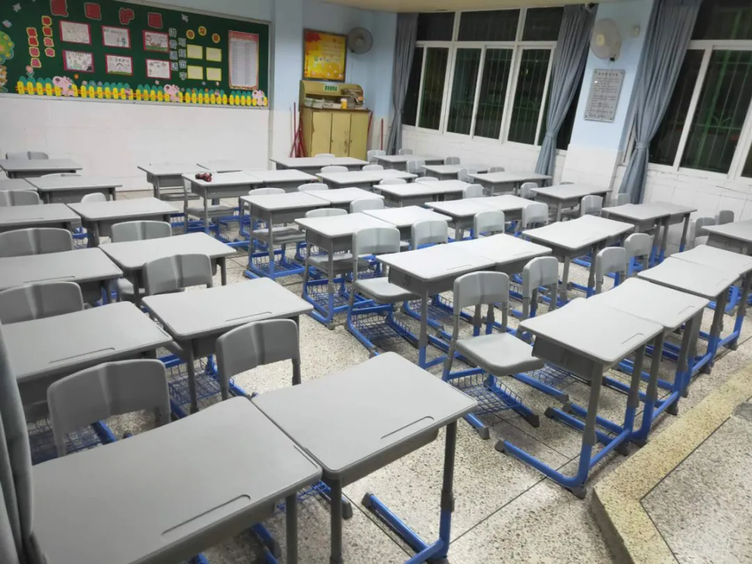 上百所學校選擇祥聚座椅,安全健康學習環境,助力開學季(圖4) 上百所學校選擇祥聚座椅,安全健康學習環境,助力開學季(圖4)